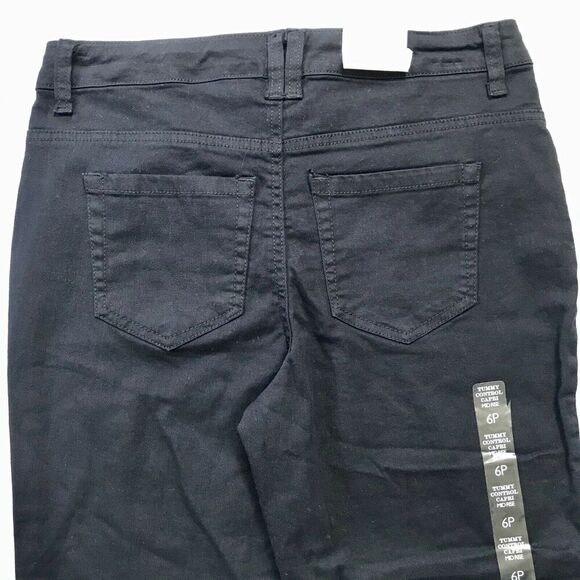 Style & Co Denim NWOT Black Capri for Women 6P - Picture 6 of 10